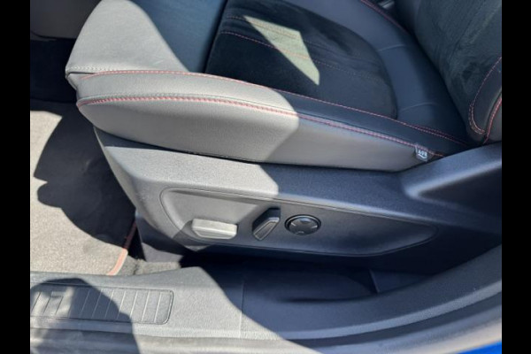 Ford Kuga 2.5 PHEV ST-Line X 243pk | Winterpack | Driver Assistance Pack | AGR-Stoelen | Orig. NL auto
