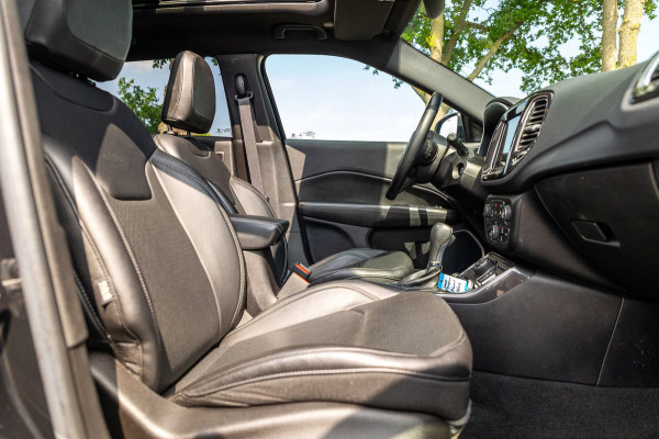 Jeep Compass 4xe 240 Plug-in Hybrid Electric Trailhawk I Pano I Leder I ALpine I Vol opties I