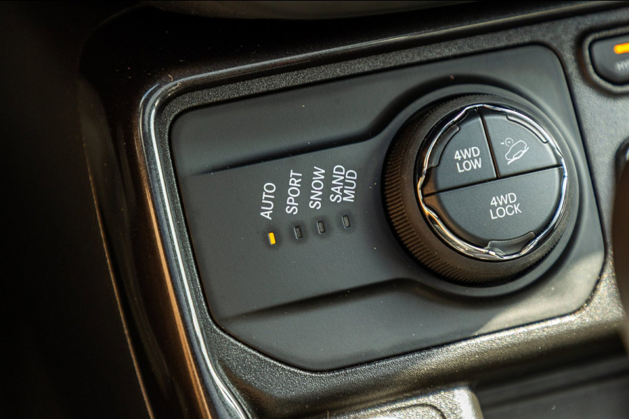 Jeep Compass 4xe 240 Plug-in Hybrid Electric Trailhawk I Pano I Leder I ALpine I Vol opties I