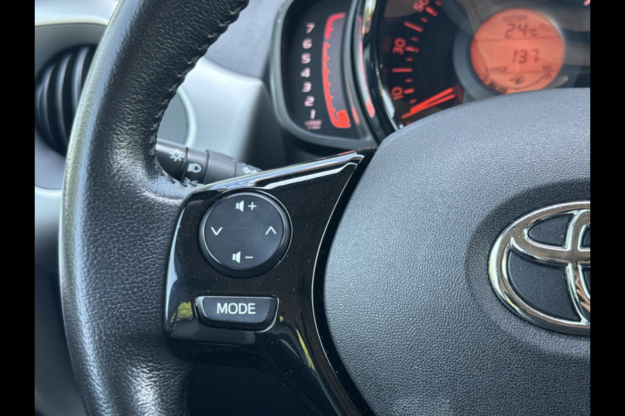 Toyota Aygo 1.0 VVT-i x-play | Camera | Carplay | Cruisec. | Navi