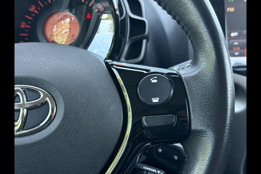 Toyota Aygo 1.0 VVT-i x-play | Camera | Carplay | Cruisec. | Navi
