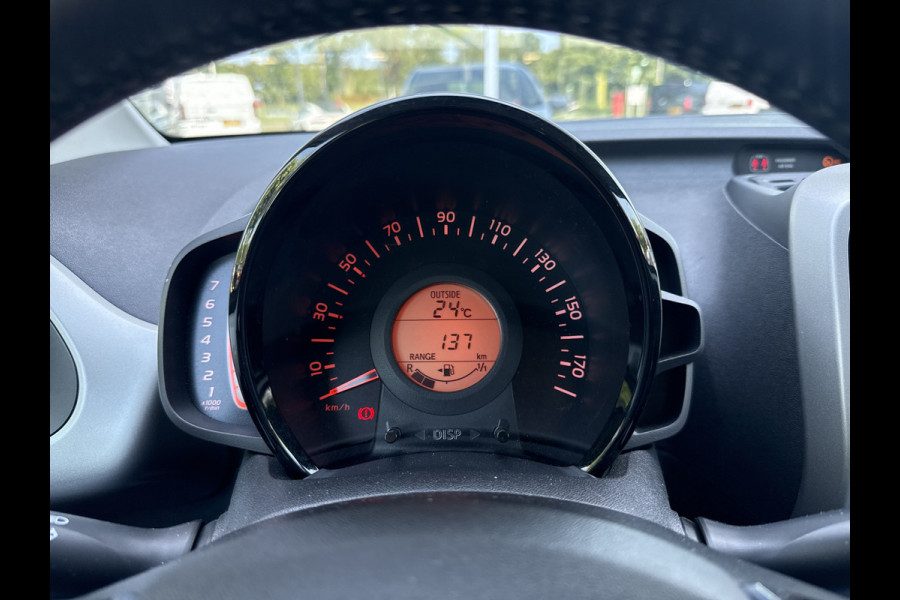 Toyota Aygo 1.0 VVT-i x-play | Camera | Carplay | Cruisec. | Navi