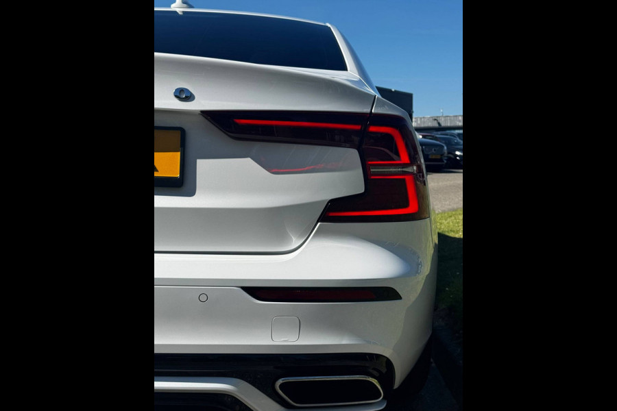 Volvo S60 B4 211PK R-Design | BLIS | Adapt. Cruise | Stoel/Stuur verwarm. | H&K | Trekhaak