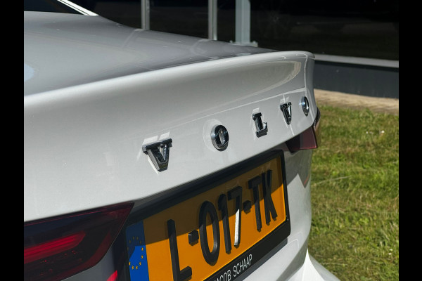 Volvo S60 B4 211PK R-Design | BLIS | Adapt. Cruise | Stoel/Stuur verwarm. | H&K | Trekhaak