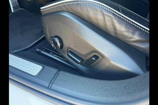 Volvo S60 B4 211PK R-Design | BLIS | Adapt. Cruise | Stoel/Stuur verwarm. | H&K | Trekhaak