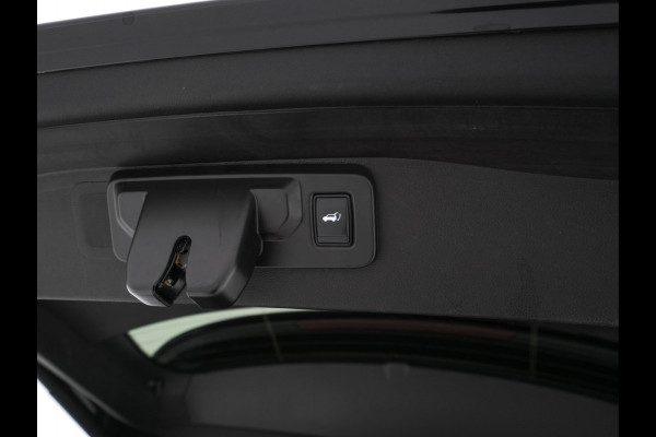 Renault Austral 1.2 E-Tech full hybrid 200 techno (INCL-BTW) *LEATHER-FABRIC | FULL-LED | HEATED-COMFORTSEATS | DIGI-COCKPIT | BLINDSPOT | CAMERA | NAVI-FULLMAP | KEYLESS | PRIVACY-GLASS | SHIFTPADDLES | CARPLAY | TOWBAR | 19''ALU *