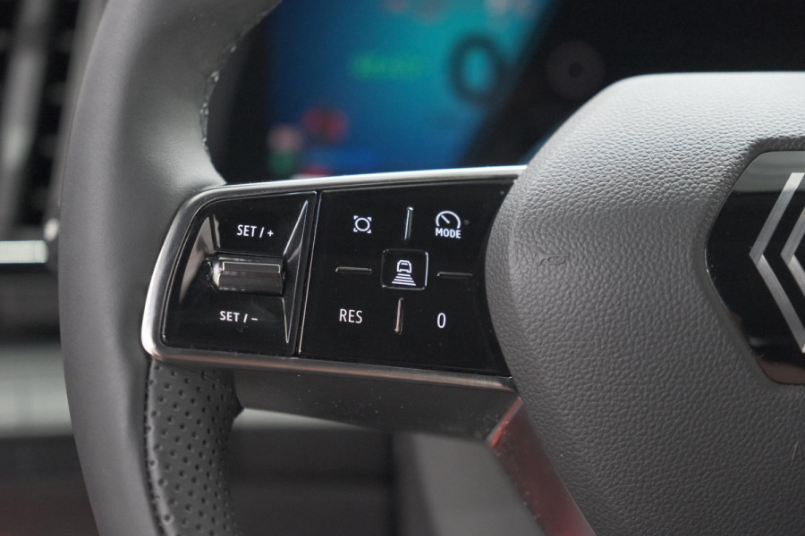 Renault Mégane E-Tech Comfort Range Techno 60 kWh | SOH 98,8% | 22kW Boordlader | 360 Camera | Adaptieve Cruise Control