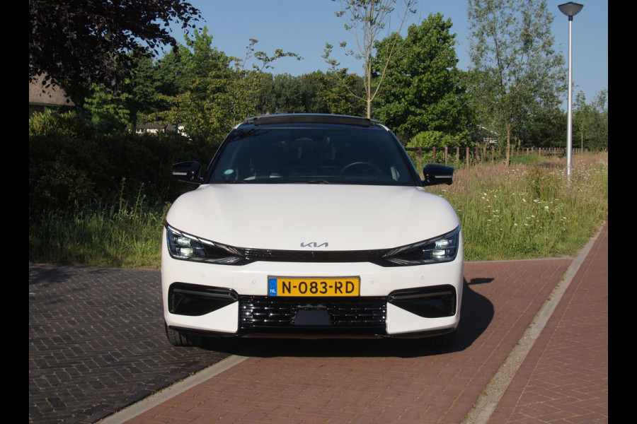 Kia Ev6 GT-Line 77.4 kWh | SOH 100% | Panoramadak | Trekhaak | 360 Camera | Head-Up Display | MERIDIAN SURROUND |