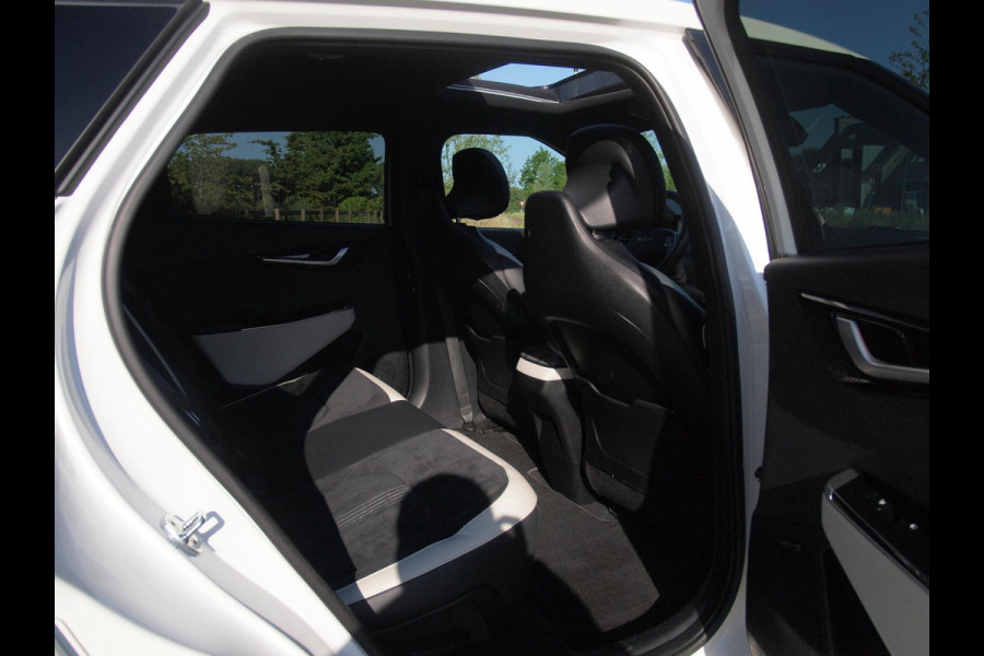 Kia Ev6 GT-Line 77.4 kWh | SOH 100% | Panoramadak | Trekhaak | 360 Camera | Head-Up Display | MERIDIAN SURROUND |