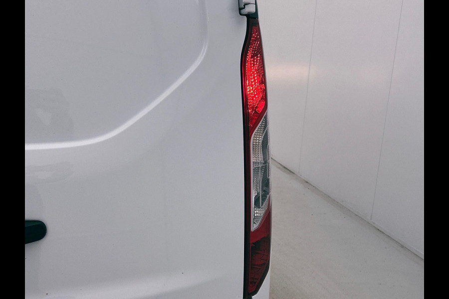 Ford Transit Connect 1.5 EcoBlue Automaat L2 Trend Navigatie Airco Parkeersensoren Cruise Control 3Zits Camera DAB+ radio