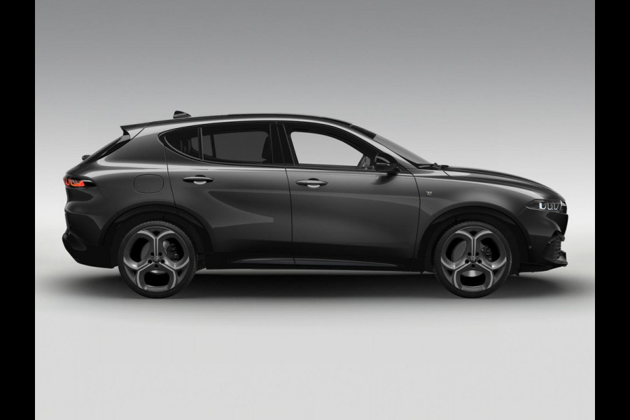Alfa Romeo Tonale 1.3 Ibrida Plug-In Q4 270pk AWD Ti | 20" | Technology Pack | Rosso Leather | Schuif/Kanteldak