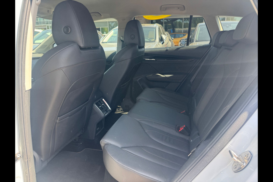 Škoda ENYAQ iV 80 First Edition / SoH 91,4% / Trekhaak / Camera / Leder / CarPlay / Keyless / 21'' / Warmtepomp / Stuur+Stoelverwarming / Dodehoek / DAB / ACC