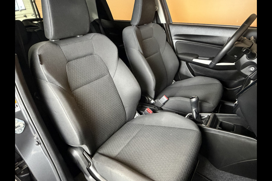 Suzuki Swift 1.2 Select dealer onderhouden | navi | achteruitrijcamera | stoelverwarming