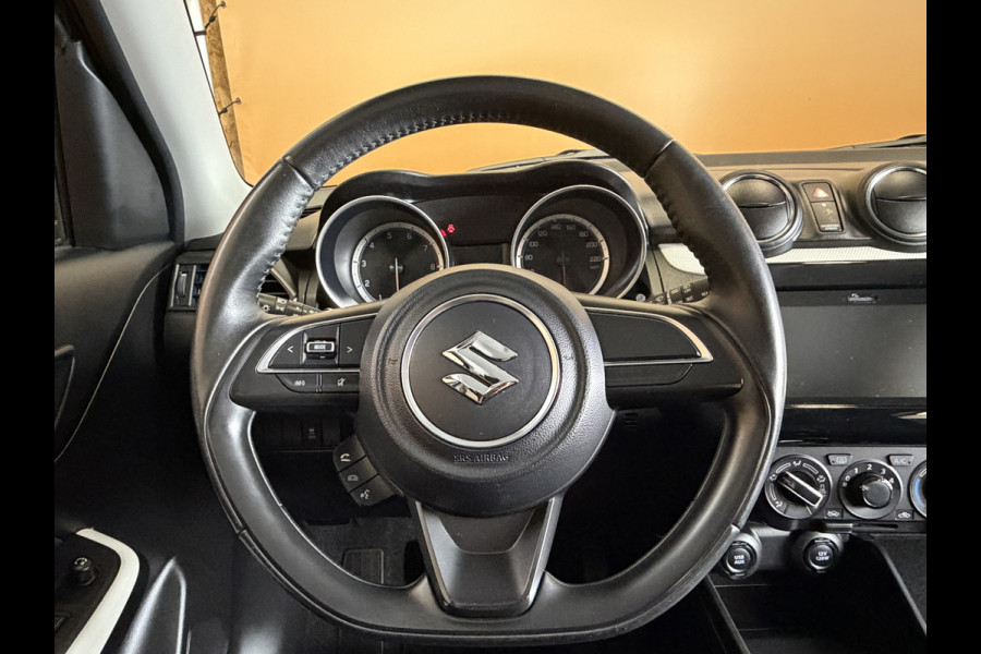 Suzuki Swift 1.2 Select dealer onderhouden | navi | achteruitrijcamera | stoelverwarming