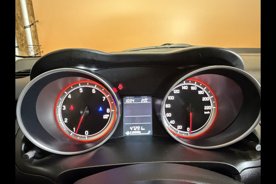 Suzuki Swift 1.2 Select dealer onderhouden | navi | achteruitrijcamera | stoelverwarming