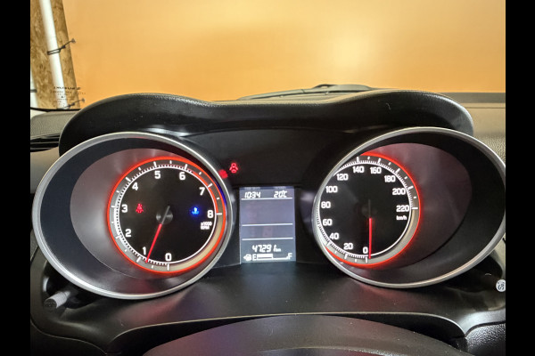 Suzuki Swift 1.2 Select dealer onderhouden | navi | achteruitrijcamera | stoelverwarming