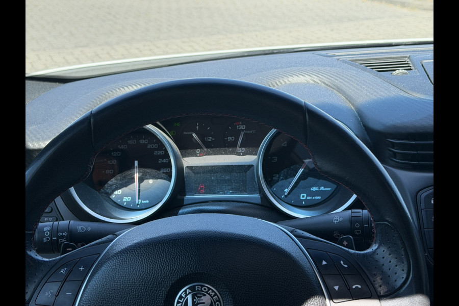 Alfa Romeo Giulietta 1.4 Turbo MultiAir Super | Wordt verwacht, bel voor een afspraak!