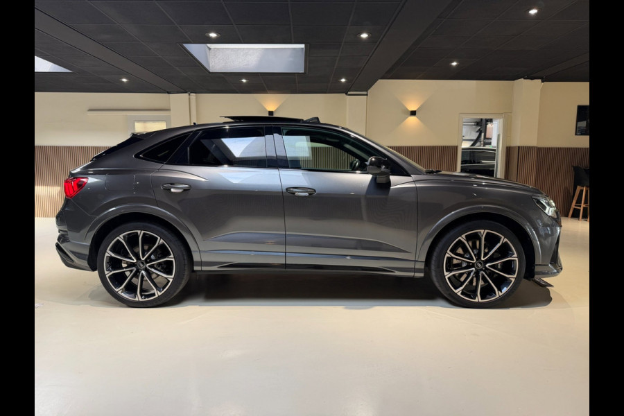 Audi RSQ3 Sportback 2.5 TFSI|Pano|RS Seats|Camera|Sonos|Matrix|Trekhaak