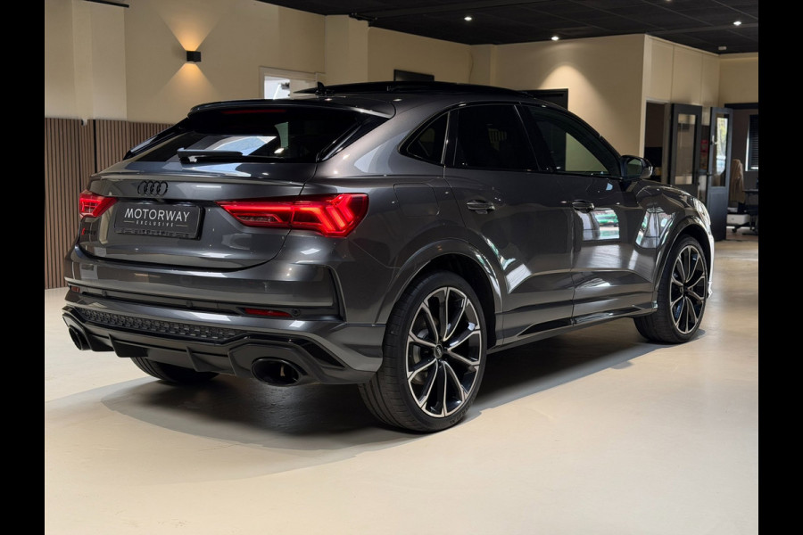 Audi RSQ3 Sportback 2.5 TFSI|Pano|RS Seats|Camera|Sonos|Matrix|Trekhaak