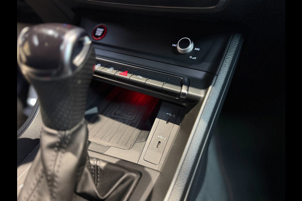 Audi RSQ3 Sportback 2.5 TFSI|Pano|RS Seats|Camera|Sonos|Matrix|Trekhaak