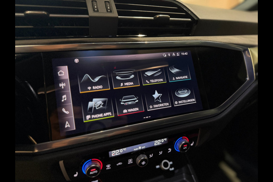 Audi RSQ3 Sportback 2.5 TFSI|Pano|RS Seats|Camera|Sonos|Matrix|Trekhaak