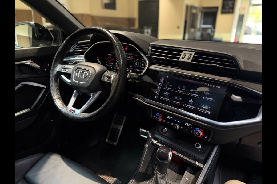 Audi RSQ3 Sportback 2.5 TFSI|Pano|RS Seats|Camera|Sonos|Matrix|Trekhaak