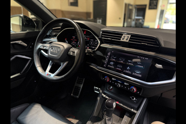 Audi RSQ3 Sportback 2.5 TFSI|Pano|RS Seats|Camera|Sonos|Matrix|Trekhaak