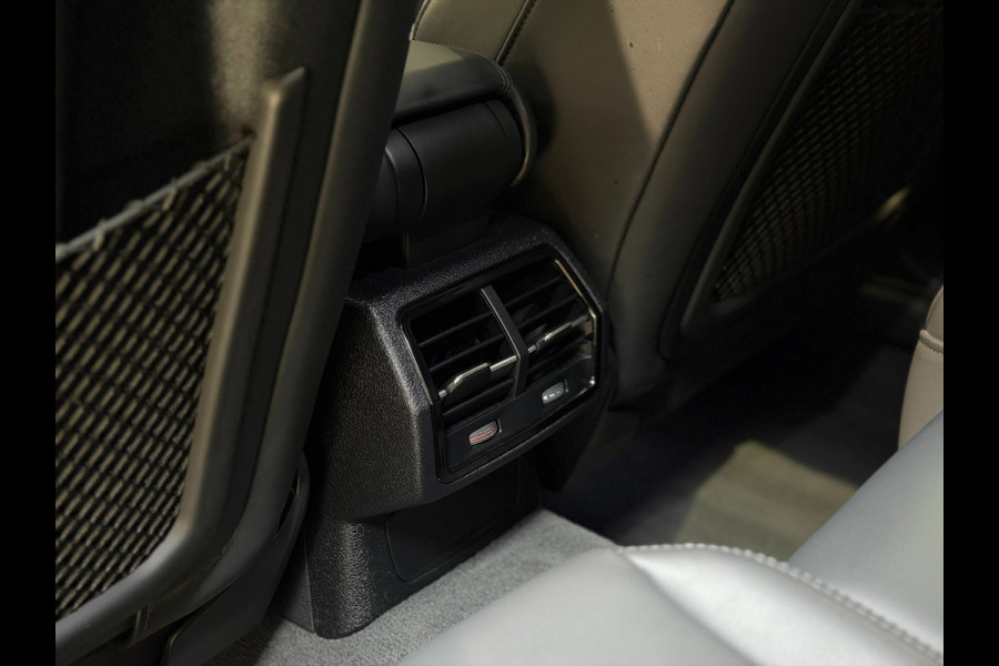 Audi RSQ3 Sportback 2.5 TFSI|Pano|RS Seats|Camera|Sonos|Matrix|Trekhaak