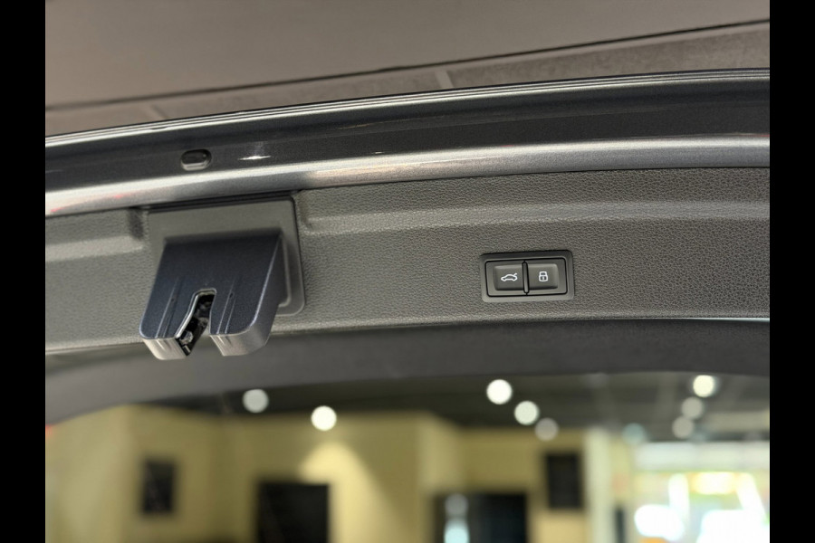 Audi RSQ3 Sportback 2.5 TFSI|Pano|RS Seats|Camera|Sonos|Matrix|Trekhaak