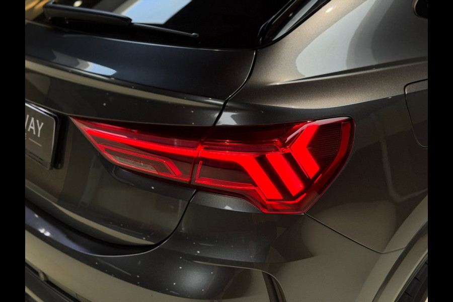Audi RSQ3 Sportback 2.5 TFSI|Pano|RS Seats|Camera|Sonos|Matrix|Trekhaak