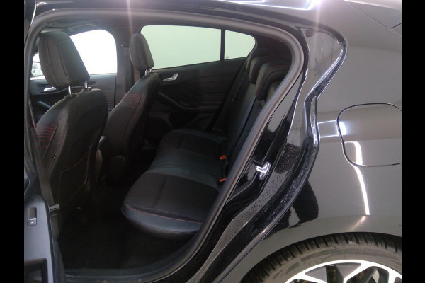 Ford Focus 1.5 EcoBoost ST Line Business 182 PK | 99600 KM | Panorama Dak | Bang & Olufsen Audio | WORDT VERTWACHT!