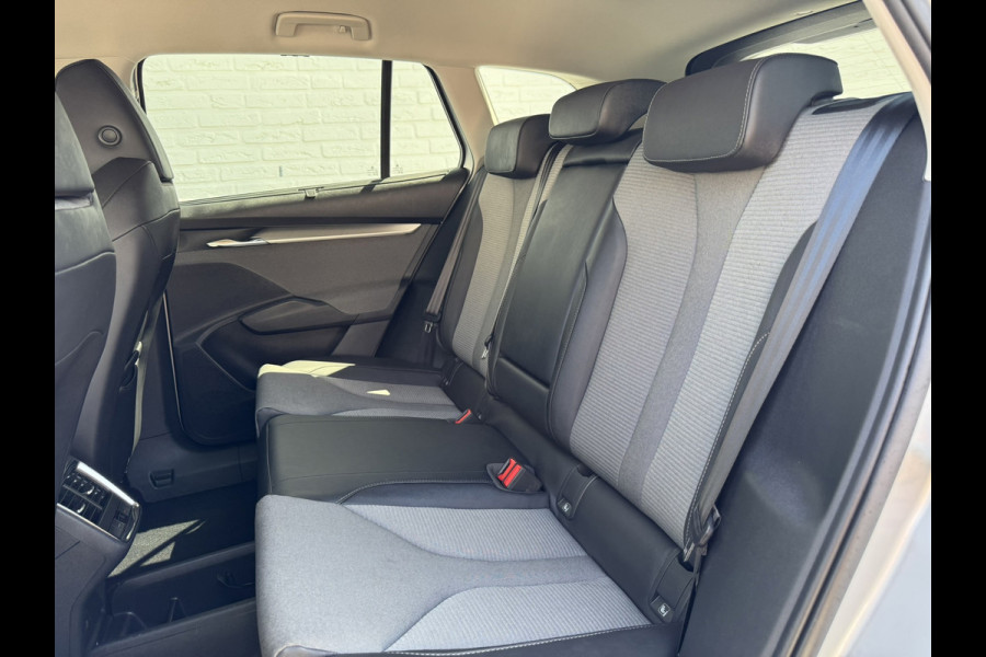 Škoda ENYAQ iV 80 Limited Edition Camera Carplay Navi Stoel en Stuurverwarming Climate Control achter