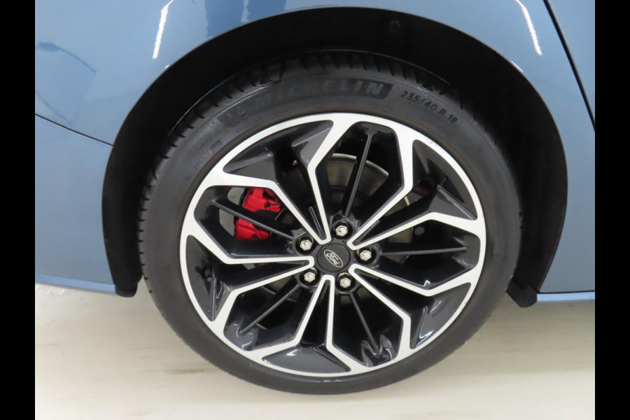Ford FOCUS Wagon 1.0 EcoBoost Hybrid ST Line X Business | 82.700 KM | Winter Pack | Trekhaak | WORDT VERWACHT!