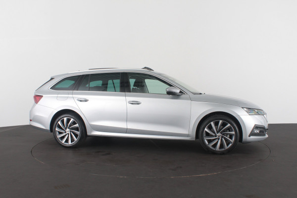 Škoda Octavia Combi 1.4 TSI iV PHEV Style > Plug in Hybride/Pano.dak/Trekhaak/Winterpakket...