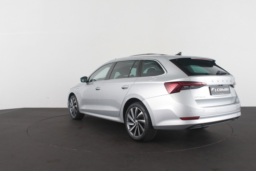 Škoda Octavia Combi 1.4 TSI iV PHEV Style > Plug in Hybride/Pano.dak/Trekhaak/Winterpakket...