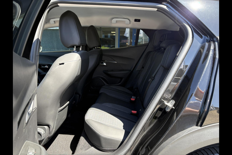 Peugeot e-2008 EV Allure Pack 50 kWh | Pack Drive | 3D Navigatie | Stoelverwarming | Adaptive Cruise |  SOH 91,8%