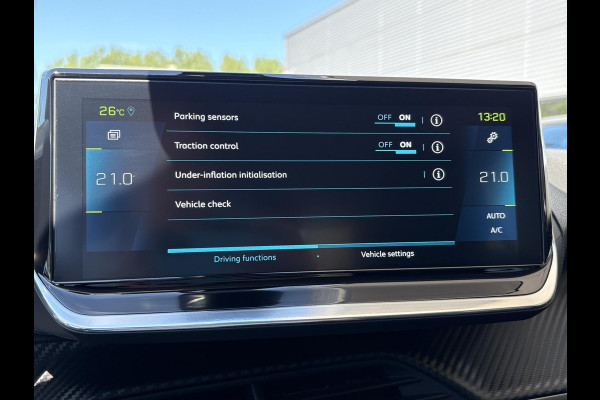 Peugeot e-2008 EV Allure Pack 50 kWh | Pack Drive | 3D Navigatie | Stoelverwarming | Adaptive Cruise |  SOH 91,8%