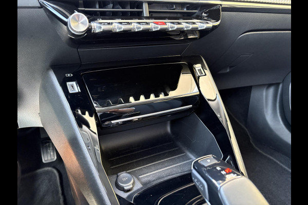 Peugeot e-2008 EV Allure Pack 50 kWh | Pack Drive | 3D Navigatie | Stoelverwarming | Adaptive Cruise |  SOH 91,8%