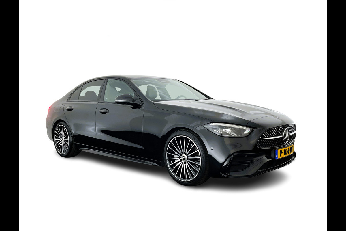 Mercedes-Benz C-Klasse 180 AMG Line (INCL.BTW) *LEATHER | FULL-LED | HEATED-SPORTSEATS | DIGI-COCKPIT | BLINDSPOT | CAMERA | DAB | AMBIENT-LIGHT | SHIFT-PADDLES | PRIVACY-GLASS | ECC | PDC | CRUISE | 19''ALU*
