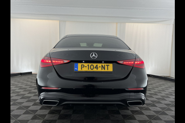 Mercedes-Benz C-Klasse 180 AMG Line (INCL.BTW) *LEATHER | FULL-LED | HEATED-SPORTSEATS | DIGI-COCKPIT | BLINDSPOT | CAMERA | DAB | AMBIENT-LIGHT | SHIFT-PADDLES | PRIVACY-GLASS | ECC | PDC | CRUISE | 19''ALU*