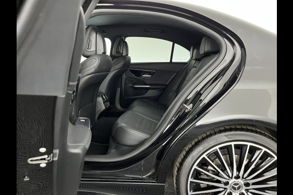 Mercedes-Benz C-Klasse 180 AMG Line (INCL.BTW) *LEATHER | FULL-LED | HEATED-SPORTSEATS | DIGI-COCKPIT | BLINDSPOT | CAMERA | DAB | AMBIENT-LIGHT | SHIFT-PADDLES | PRIVACY-GLASS | ECC | PDC | CRUISE | 19''ALU*