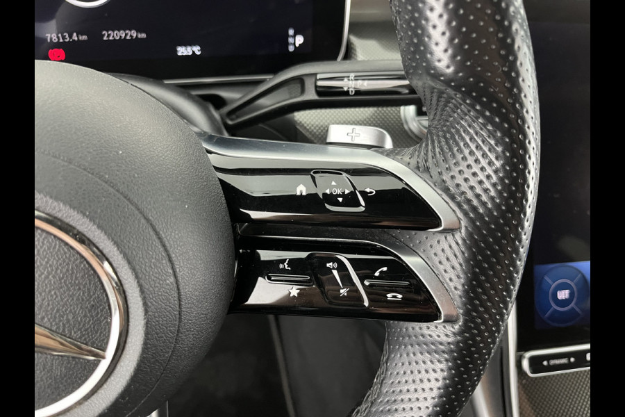 Mercedes-Benz C-Klasse 180 AMG Line (INCL.BTW) *LEATHER | FULL-LED | HEATED-SPORTSEATS | DIGI-COCKPIT | BLINDSPOT | CAMERA | DAB | AMBIENT-LIGHT | SHIFT-PADDLES | PRIVACY-GLASS | ECC | PDC | CRUISE | 19''ALU*