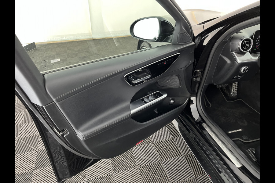 Mercedes-Benz C-Klasse 180 AMG Line (INCL.BTW) *LEATHER | FULL-LED | HEATED-SPORTSEATS | DIGI-COCKPIT | BLINDSPOT | CAMERA | DAB | AMBIENT-LIGHT | SHIFT-PADDLES | PRIVACY-GLASS | ECC | PDC | CRUISE | 19''ALU*