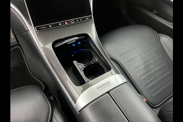 Mercedes-Benz C-Klasse 180 AMG Line (INCL.BTW) *LEATHER | FULL-LED | HEATED-SPORTSEATS | DIGI-COCKPIT | BLINDSPOT | CAMERA | DAB | AMBIENT-LIGHT | SHIFT-PADDLES | PRIVACY-GLASS | ECC | PDC | CRUISE | 19''ALU*