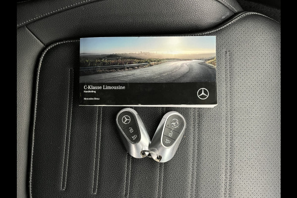 Mercedes-Benz C-Klasse 180 AMG Line (INCL.BTW) *LEATHER | FULL-LED | HEATED-SPORTSEATS | DIGI-COCKPIT | BLINDSPOT | CAMERA | DAB | AMBIENT-LIGHT | SHIFT-PADDLES | PRIVACY-GLASS | ECC | PDC | CRUISE | 19''ALU*