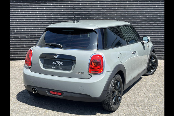 MINI Hatchback Cooper 3 deurs / Airconditioning / Elektrisch Pakket / DAB / 16 Inch / Chrome Line