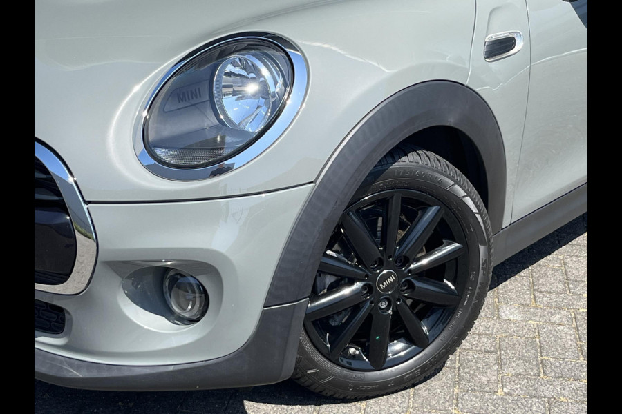 MINI Hatchback Cooper 3 deurs / Airconditioning / Elektrisch Pakket / DAB / 16 Inch / Chrome Line