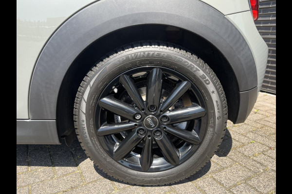 MINI Hatchback Cooper 3 deurs / Airconditioning / Elektrisch Pakket / DAB / 16 Inch / Chrome Line