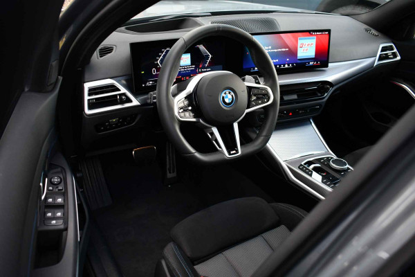 BMW 3-serie 320i M-Sport LCI-2 Pano ACC 360 HUD 19inch El-klep