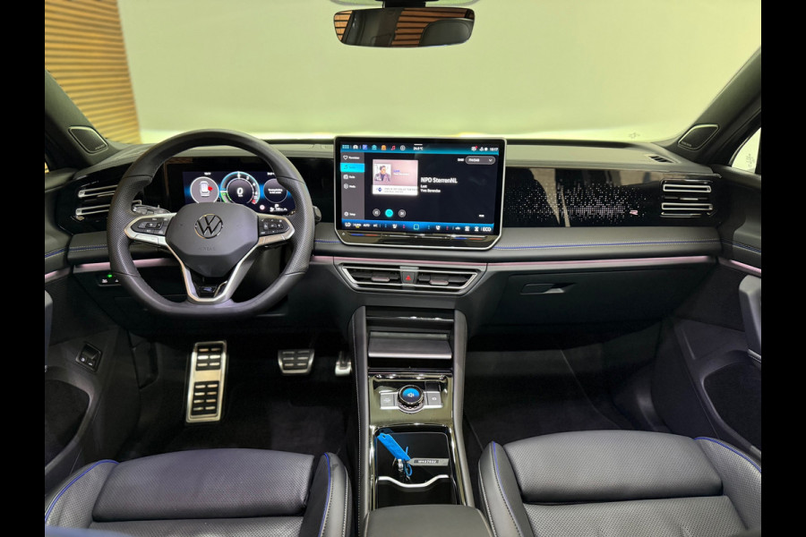 Volkswagen Tiguan 1.5 eHybrid R-Line 272 PK | Garantie tot 2030 | Dolphin Grey | IQ.Light HD | Leder | H/K Sound | Pano | Trekhaak